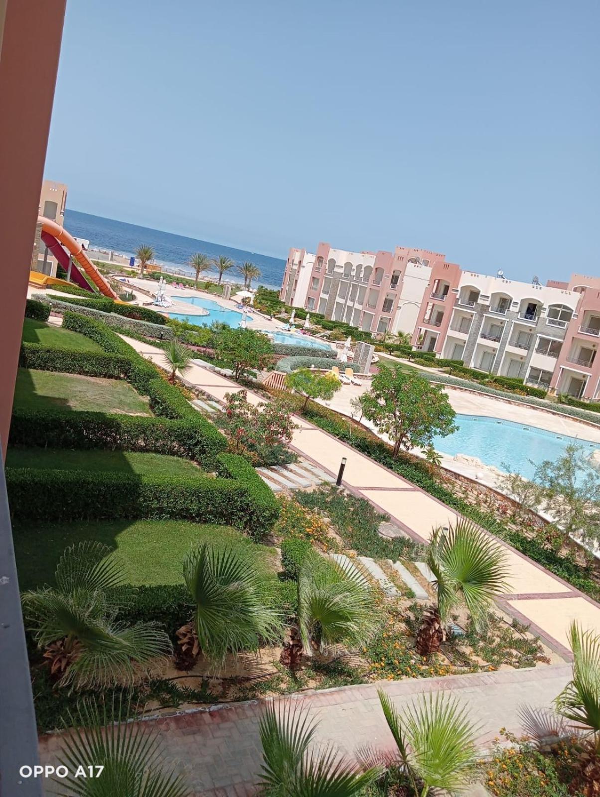 Oyster Bay Beach Resort Abu Dabab Exterior foto